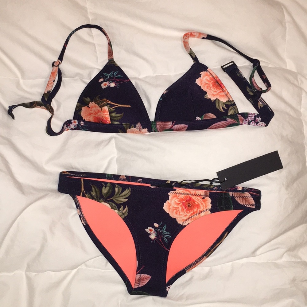 Triangl swim suit TOP & BOTTOM